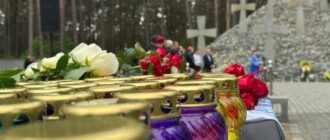 "Не прийти сюди — гріх на душу взяти": у Києві вшанували жертв політичних репресій