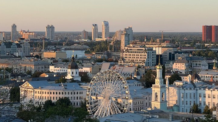 Кияни створили мапу романтичних місць столиці: які локації стали найпопулярнішими