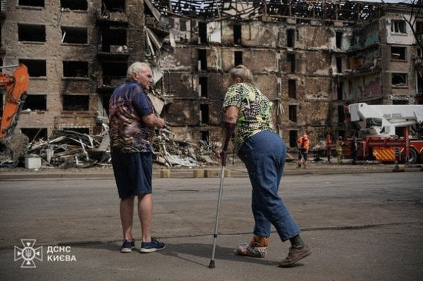 У Києві завершили розбір завалів в одному з районів після атаки РФ: що відомо про постраждалих
У Києві завершили розбір завалів в одному з районів після атаки РФ: що відомо про постраждалих