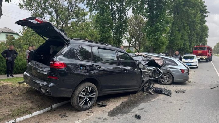 У Переяславі зіткнулися авто під керуванням неповнолітніх: 17-річний випускник помер у лікарні