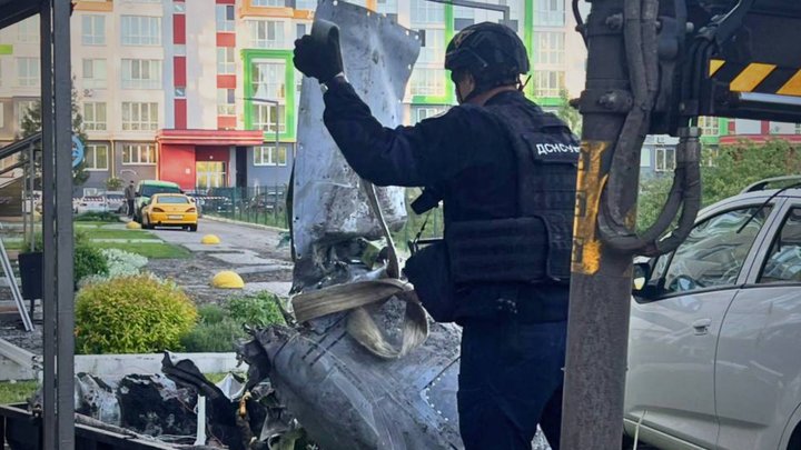 У Дарницькому районі Києва завершили розбір завалів дев'ятиповерхівки: кількість загиблих через удар РФ зросла до 24