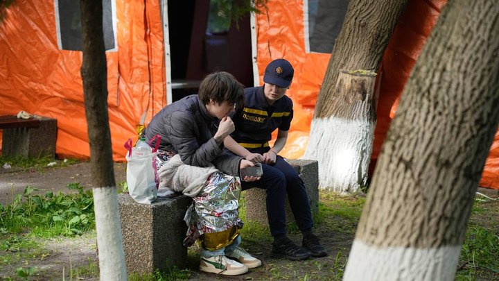 У Києві після атаки РФ розгорнули штаби допомоги постраждалим: адреси й контакти