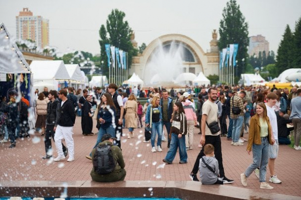 Створити резюме, підготуватися до співбесіди й визначитися з освітою та кар’єрним шляхом: гід подіями «Фестивалю кар’єри»
Створити резюме, підготуватися до співбесіди й визначитися з освітою та кар’єрним шляхом: гід подіями «Фестивалю кар’єри»