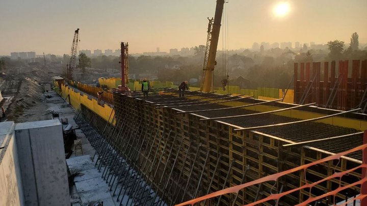 Забракло голосів: депутати Київради не підтримали рішення щодо метро на Троєщину
