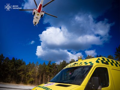 Авіацію ДСНС вперше за час повномаштабної війни підняли у небо, щоб врятувати 8-місячного хлопчика