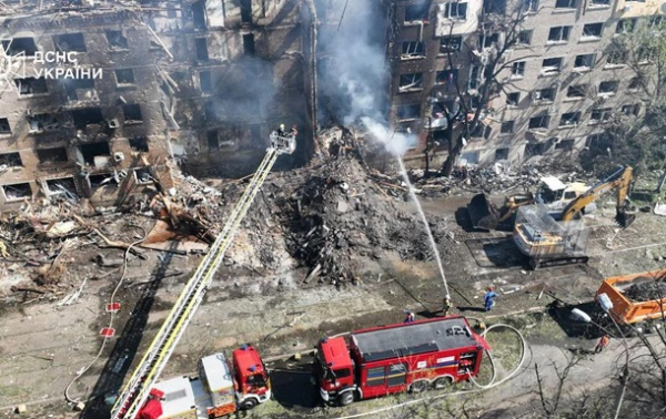 У Києві пошкоджені 300 об'єктів - Зеленський У Києві пошкоджені 300 об'єктів - Зеленський