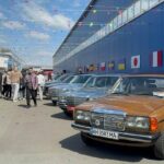 Понад 300 екземплярів: у Києві проводять фестиваль авто Old Car Land