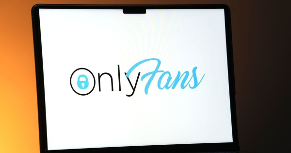 
 "Дані вкрали": українка намагалася в суді заперечити заробітки на OnlyFans, але отримала величезний штраф
 