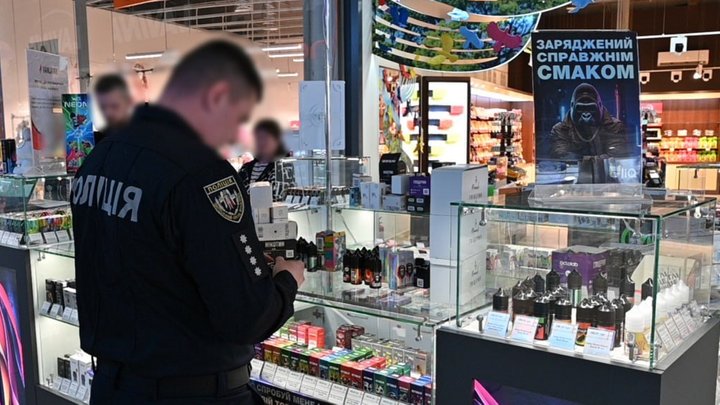 Тіньовий ринок вейпів: у Києві та інших регіонах провели понад 270 обшуків