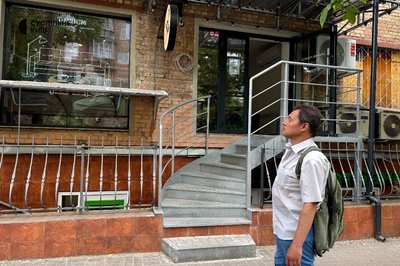 Продовжили роботу після обстрілів: в якому стані бізнес в Шевченківському та Подільському районах Києва