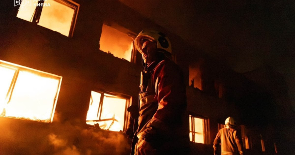 Росія вдарила балістикою по Києву: є загиблі — усі деталі про трагічні наслідки атаки (фото, відео)