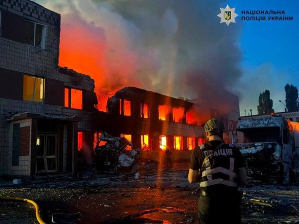 Росія вдарила балістикою по Києву: є загиблі — усі деталі про трагічні наслідки атаки (фото, відео)