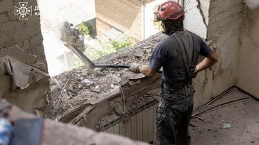 Удар по Києву: ДСНС завершила розбір завалів у багатоповерхівці, кількість жертв знову зросла