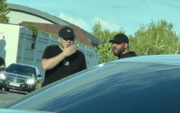 У Києві напали на знімальну групу: журналістів облили зеленкою