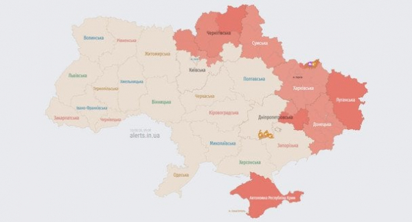 Росія вдарила по Україні з шести напрямків: в небі досі загроза, на Київ летять реактивні дрони (мапа)