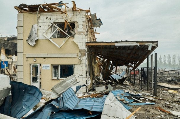 Російський удар перетворив село Мила на зону руйнувань: фото та відео наслідків