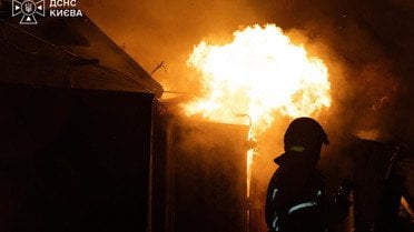 РФ вночі атакувала Київ і область ракетами та дронами: все, що відомо станом на цю годину (фото)