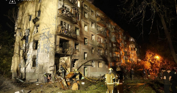 Тіла загиблих на вулиці, вирви і пожежі: все, що відомо про масований удар по Києву