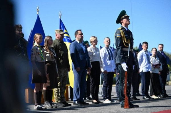 Після майже століття — в Україні: прах засновника ОУН Коновальця повернули на батьківщину (фото)