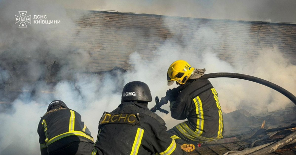 РФ посеред дня масовано вдарила під Києвом: є “прильоти” та поранені люди, атака триває – всі деталі