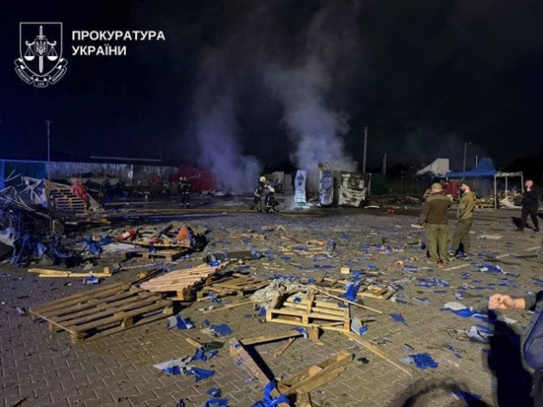РФ атакувала ринок "Столичний" на Київщині: є загиблі (фото)