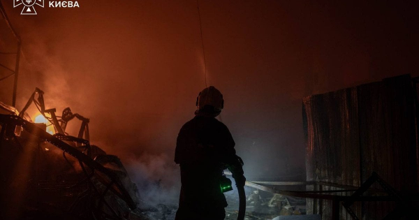 РФ масовано атакувала Київ ракетами та дронами: спалахнули пожежі, зросла кількість загиблих (моторошні фото)