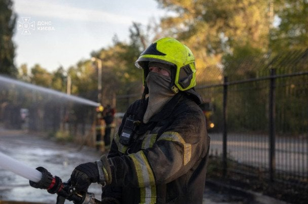 У Києві зросла кількість постраждалих після атаки РФ: є загиблі (фото)