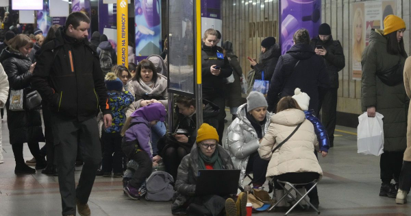 Київ змінює правила під час тривог: що буде з метро та комендантською годиною