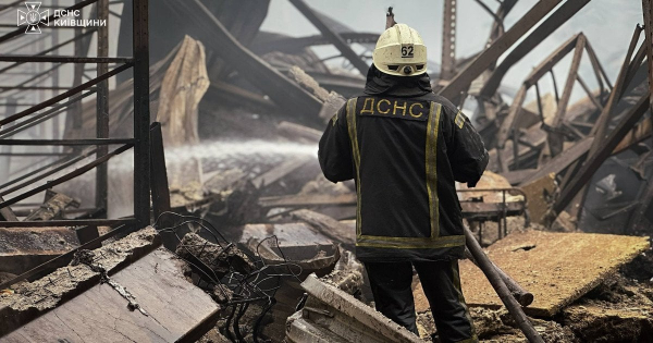 Страшна трагедія на Фастівщині: внаслідок атаки РФ загинули мама та двоє маленьких дітей