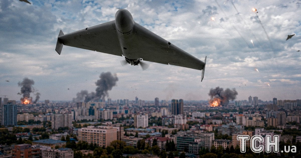 У Києві пролунав вибух: відомо про руйнування в одному з районів (оновлено)