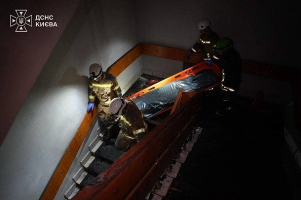 У Києві зросла кількість загиблих після удару РФ по Академії наук: що відомо