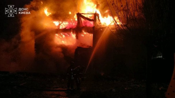 РФ масовано атакувала Київ ракетами та дронами: спалахнули пожежі, зросла кількість загиблих (моторошні фото)