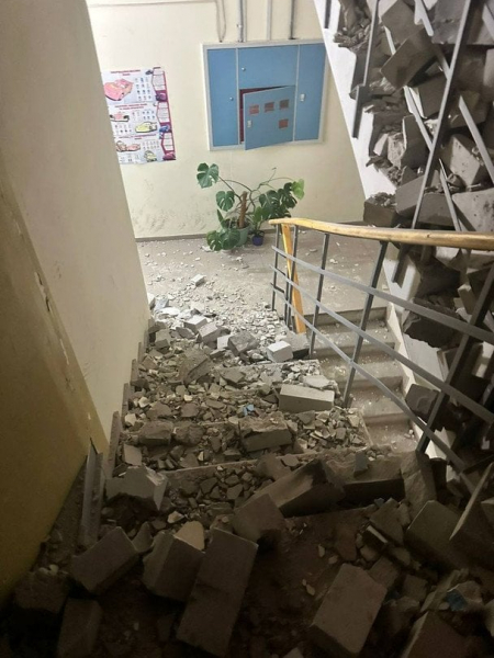 РФ атакувала Бориспіль: багатоповерхівку частково зруйновано, виникла пожежа, є потерпілі