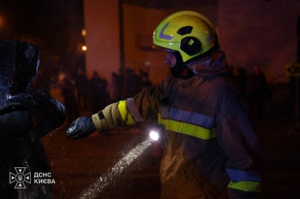 РФ атакувала елітний Печерськ у Києві: що відомо (фото)