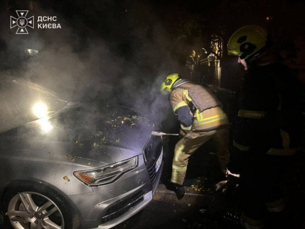 Тіло посеред вулиці і дрони по багатоповерхівках: усе, що відомо про вечірній удар по Києву