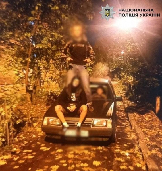 Поки Київ був під обстрілом, підліток викрав авто військового та потрапив у ДТП