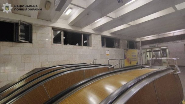 Київ пережив дві хвилі ударів балістикою: є жертва, влучання по мосту і метро — усі деталі (оновлено)