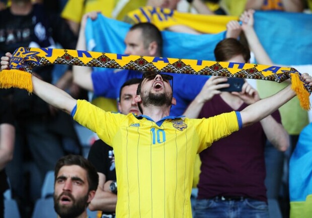 УЕФА аннулировал часть билетов на матч Украина — Англия. Фото: fakty.ua