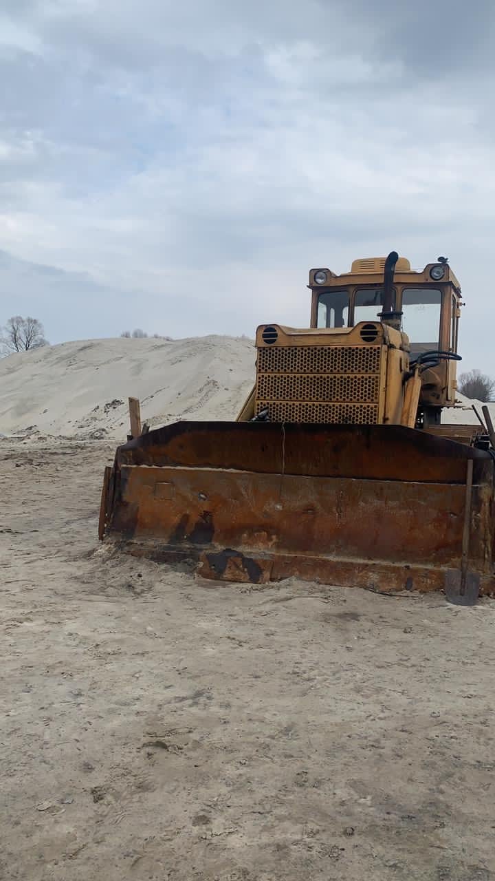 Директора фирмы в Киевской области подозревают в хищении песка на 88 миллионов гривен