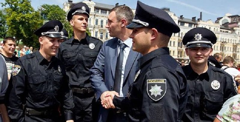 В Киеве отпраздновали День Национальной полиции Украины, - ФОТО, ВИДЕО