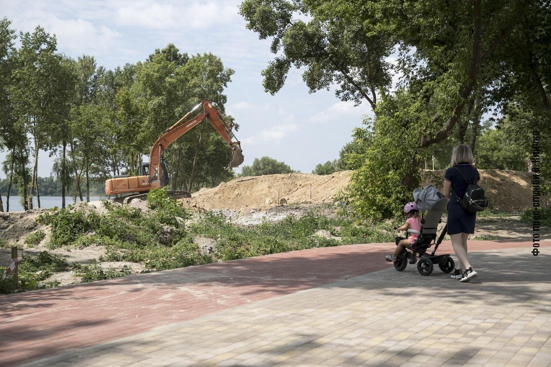 На Осокорках в Киеве появится новый парк с пляжем: как идет строительство, - ФОТО, ВИДЕО