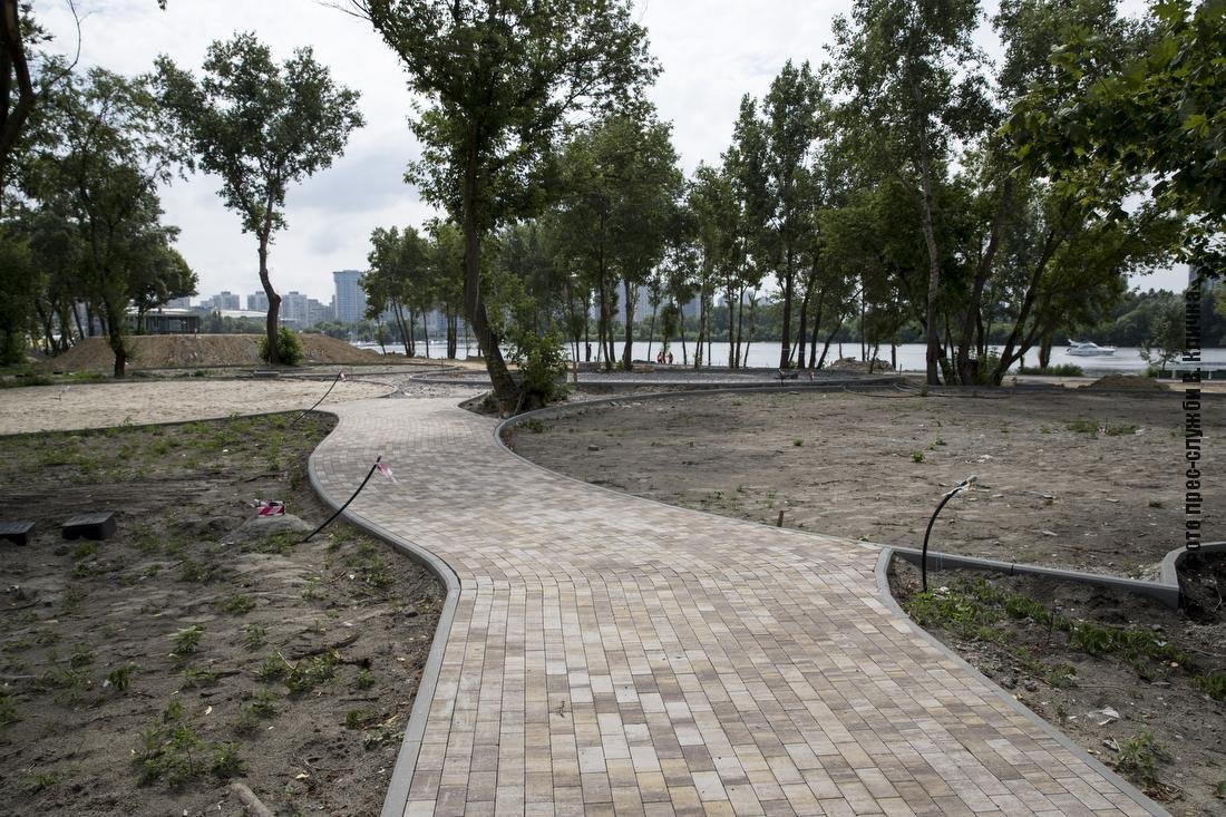 На Осокорках в Киеве появится новый парк с пляжем: как идет строительство, - ФОТО, ВИДЕО